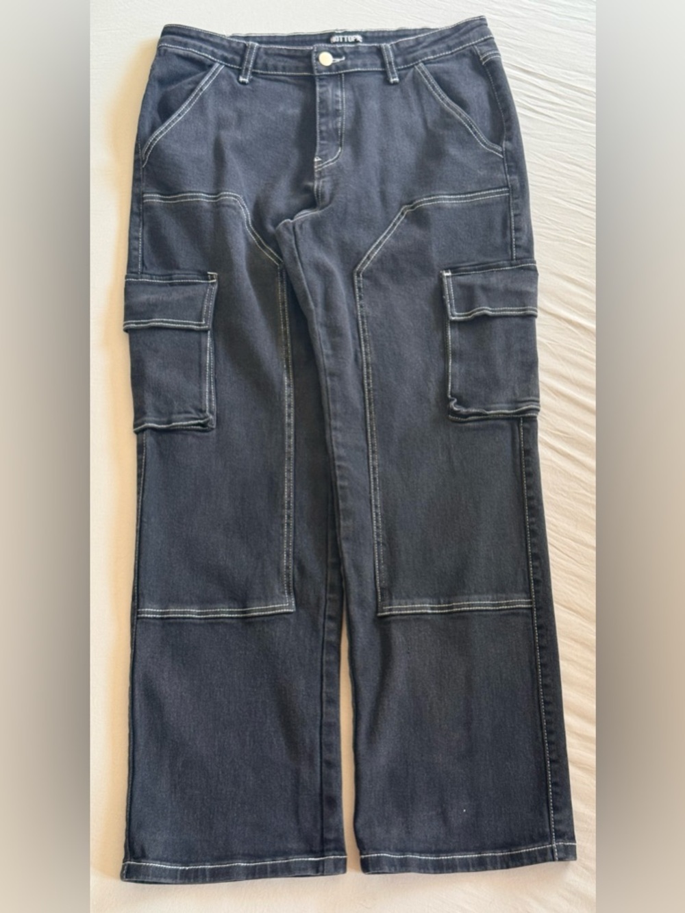 Hot Topic Black Cargo Relaxed Jeans with Contrast Stitching